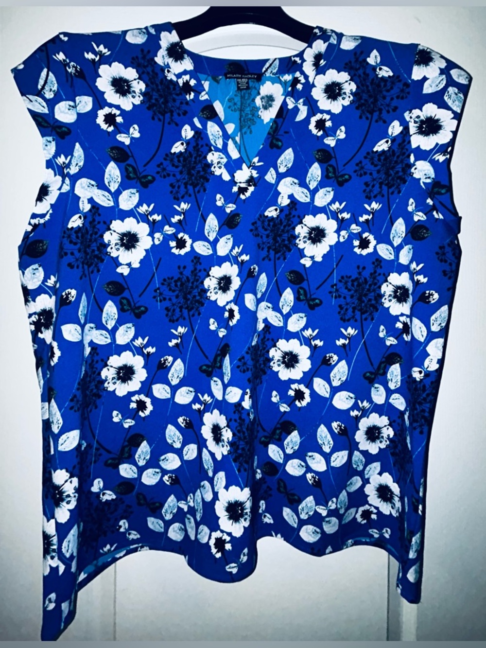 Hilary Radley Blue Floral Sleeveless V-Neck Blouse